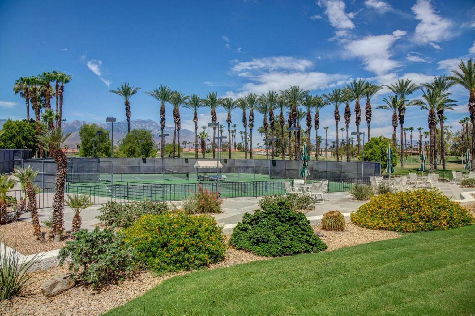 Idyll In The Desert - Immaculate Palm Desert Getaway Екстериор снимка